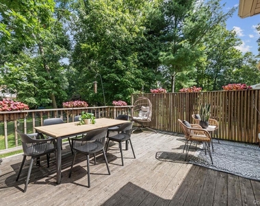 44 Palisades Court - Photo Thumbnail 19