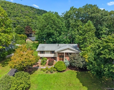44 Palisades Court - Photo Thumbnail 32