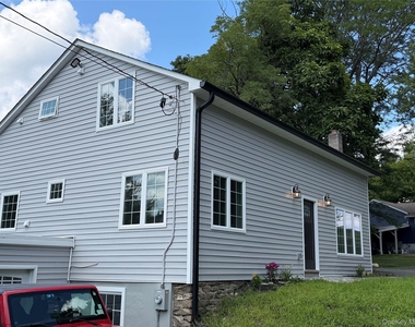 12 Berry Lane - Photo Thumbnail 4