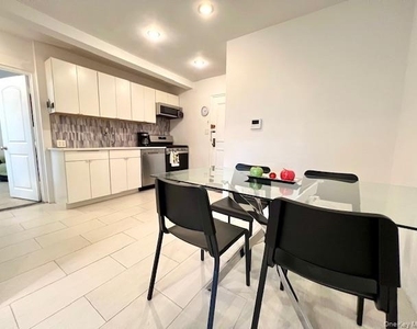 73-03 Bell Boulevard - Photo Thumbnail 4