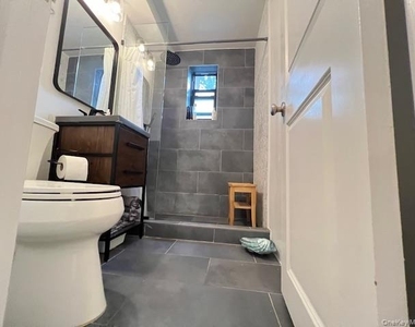 73-03 Bell Boulevard - Photo Thumbnail 9