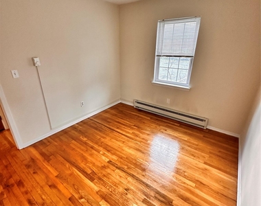 5 Wildwood Drive - Photo Thumbnail 1