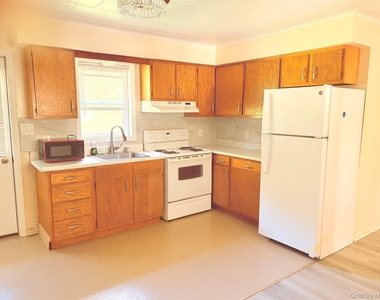 154 N Washington Street - Photo Thumbnail 8