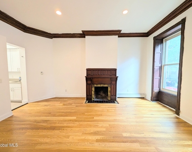 313 State Street - Photo Thumbnail 2