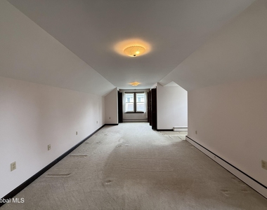 549 Columbia Street Extension - Photo Thumbnail 12