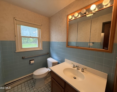 549 Columbia Street Extension - Photo Thumbnail 11