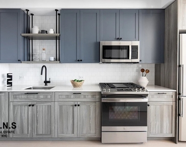 36-20 Steinway Street - Photo Thumbnail 21