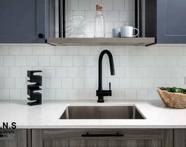 36-20 Steinway Street - Photo Thumbnail 23