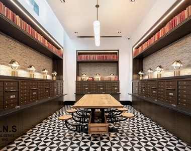36-20 Steinway Street - Photo Thumbnail 12
