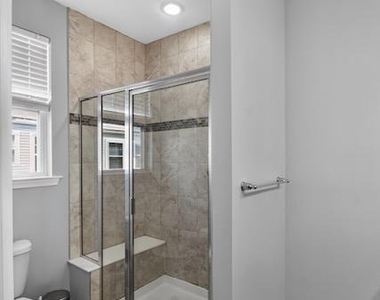 310 South Drive - Photo Thumbnail 21