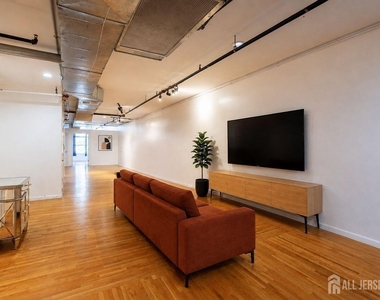 378 George Street - Photo Thumbnail 1