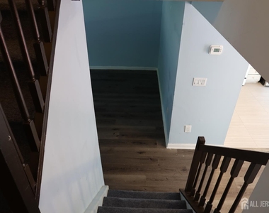 63 Cottonwood Court - Photo Thumbnail 18