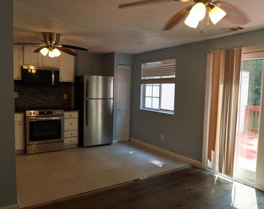 63 Cottonwood Court - Photo Thumbnail 3