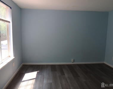 63 Cottonwood Court - Photo Thumbnail 14