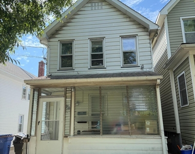 417 John Street - Photo Thumbnail 8