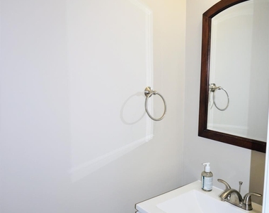 1 Bristol Drive - Photo Thumbnail 8