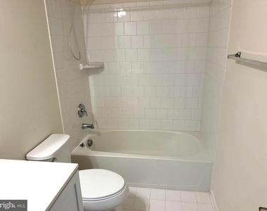 438 Boxelder Drive - Photo Thumbnail 13