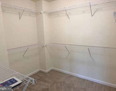 438 Boxelder Drive - Photo Thumbnail 11