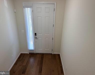 438 Boxelder Drive - Photo Thumbnail 21
