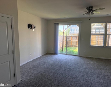 438 Boxelder Drive - Photo Thumbnail 22