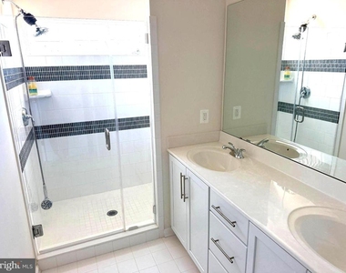 438 Boxelder Drive - Photo Thumbnail 8