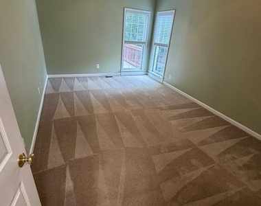 10410 Silver Creek Court - Photo Thumbnail 22