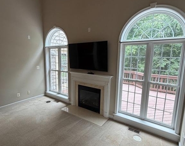 10410 Silver Creek Court - Photo Thumbnail 19