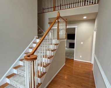 10410 Silver Creek Court - Photo Thumbnail 6
