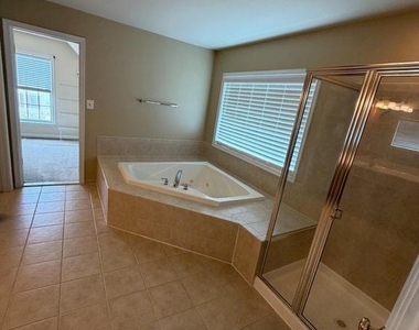 10410 Silver Creek Court - Photo Thumbnail 36