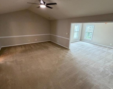 10410 Silver Creek Court - Photo Thumbnail 31