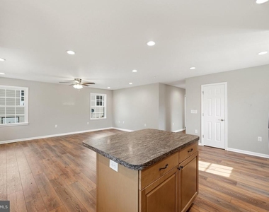 640 Jenkins - Photo Thumbnail 12