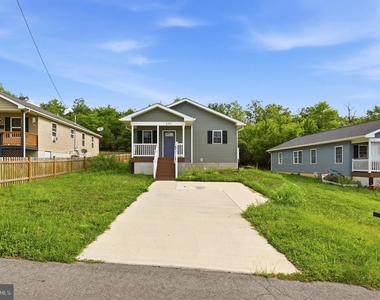 640 Jenkins - Photo Thumbnail 1