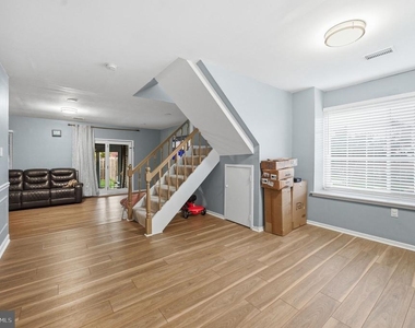 10976 Hiram Court - Photo Thumbnail 4