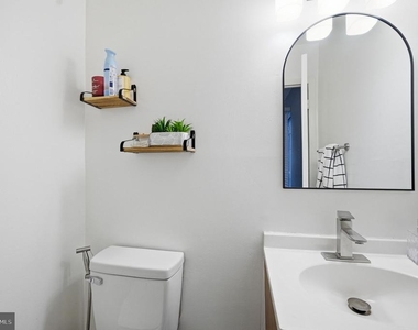 10976 Hiram Court - Photo Thumbnail 8