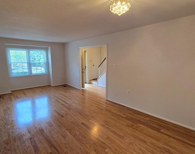 12151 Stallion Court - Photo Thumbnail 5
