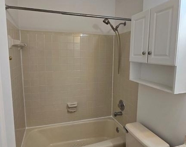12151 Stallion Court - Photo Thumbnail 17