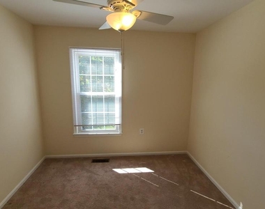 12151 Stallion Court - Photo Thumbnail 9