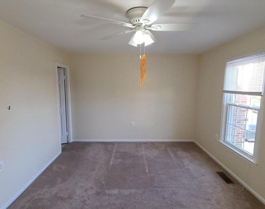 12151 Stallion Court - Photo Thumbnail 13