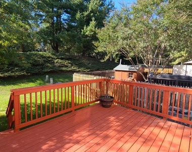 12151 Stallion Court - Photo Thumbnail 17