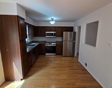 12151 Stallion Court - Photo Thumbnail 6