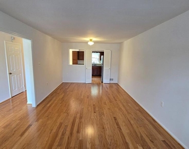 12151 Stallion Court - Photo Thumbnail 3