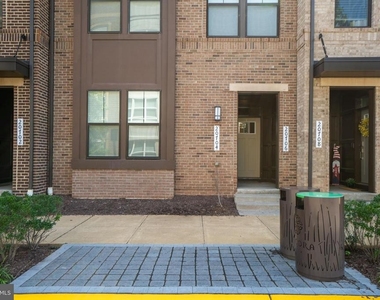 20704 Wood Quay Drive - Photo Thumbnail 24