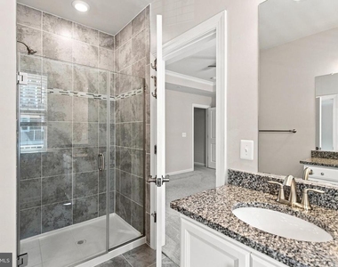 20704 Wood Quay Drive - Photo Thumbnail 17