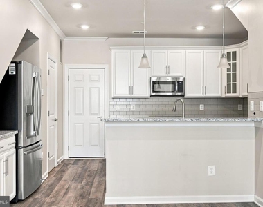 20704 Wood Quay Drive - Photo Thumbnail 3