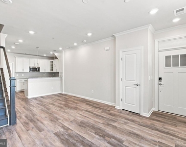 20704 Wood Quay Drive - Photo Thumbnail 5