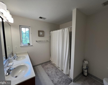 25622 Creek Run Terrace - Photo Thumbnail 36
