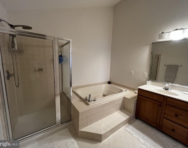 25622 Creek Run Terrace - Photo Thumbnail 31