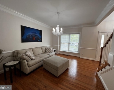 25622 Creek Run Terrace - Photo Thumbnail 11