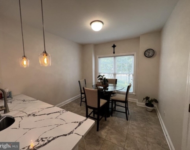 25622 Creek Run Terrace - Photo Thumbnail 14