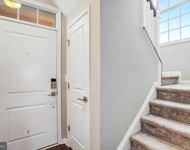23230 Milltown Knoll Square - Photo Thumbnail 21